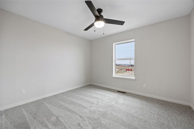 163 Bethany Loop SW A, Cedar Rapids, IA 52404