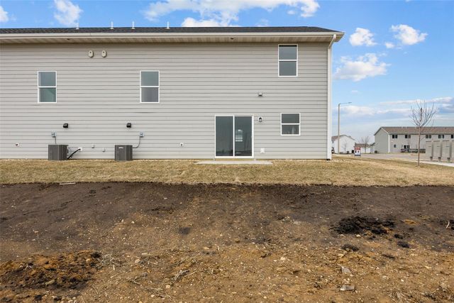 163 Bethany Loop SW A, Cedar Rapids, IA 52404