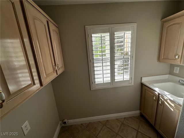 8234 Vista Colorado Street, Las Vegas, NV 89123