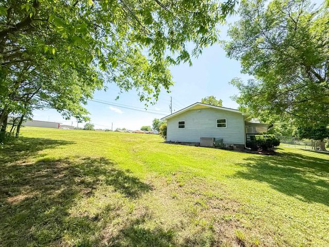 708 Cooper Estates Drive, Mountain Home, AR 72653