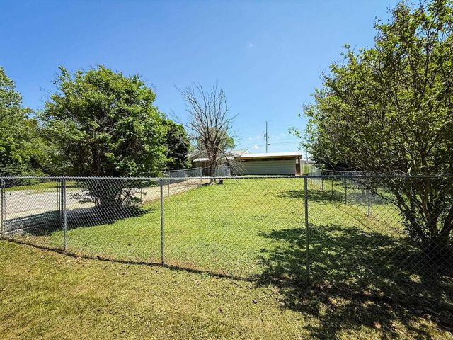 708 Cooper Estates Drive, Mountain Home, AR 72653