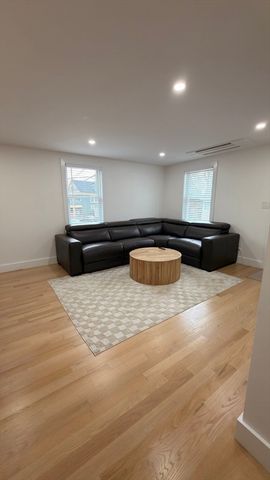 6 Pratt Ave 1, Beverly, MA 01915