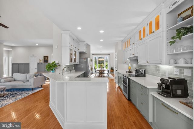 15657 PURCELLVILLE RD, Hillsboro, VA 20132