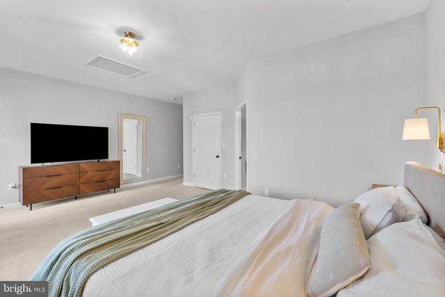 15657 PURCELLVILLE RD, Hillsboro, VA 20132