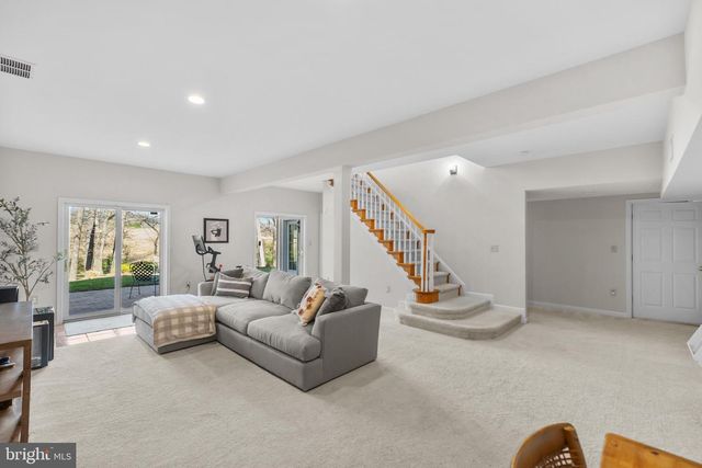 15657 PURCELLVILLE RD, Hillsboro, VA 20132
