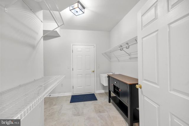 15657 PURCELLVILLE RD, Hillsboro, VA 20132