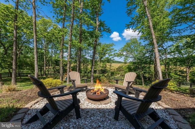 15657 PURCELLVILLE RD, Hillsboro, VA 20132