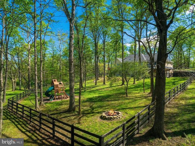 15657 PURCELLVILLE RD, Hillsboro, VA 20132