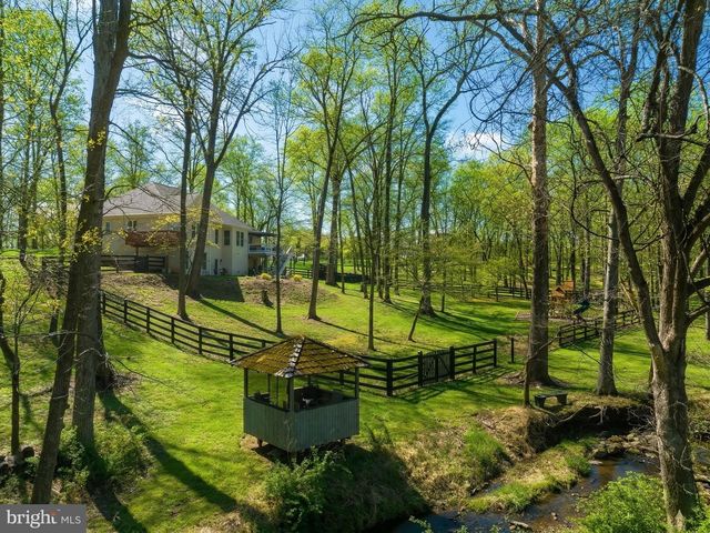 15657 PURCELLVILLE RD, Hillsboro, VA 20132