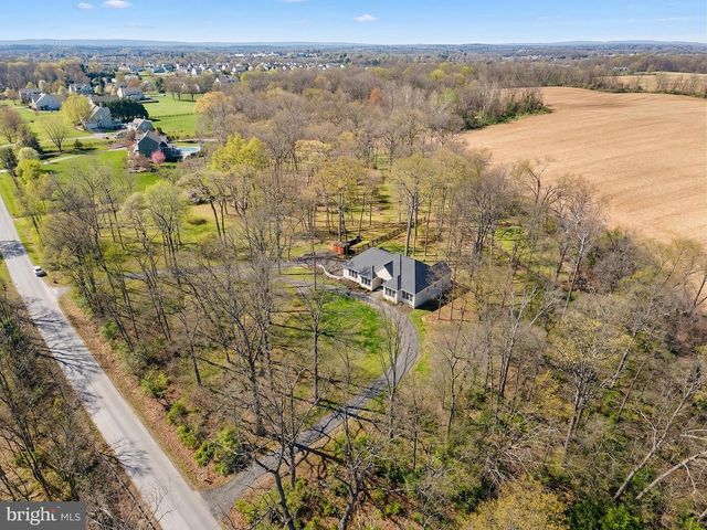 15657 PURCELLVILLE RD, Hillsboro, VA 20132