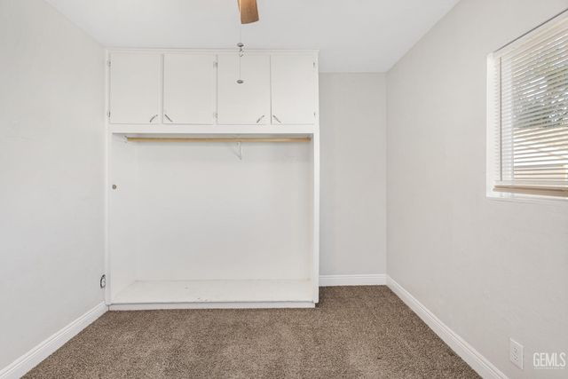 404 Wilson Avenue, Bakersfield, CA 93308