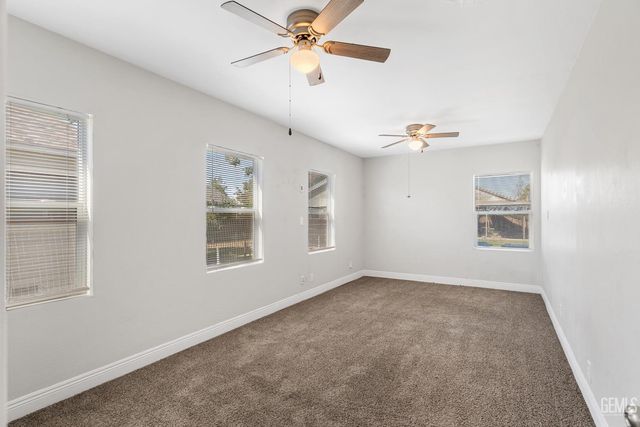 404 Wilson Avenue, Bakersfield, CA 93308