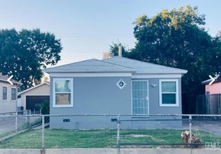 404 Wilson Avenue, Bakersfield, CA 93308