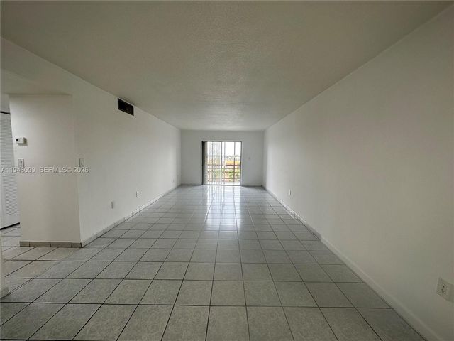 4670 W 13th Ln 405, Hialeah, FL 33012