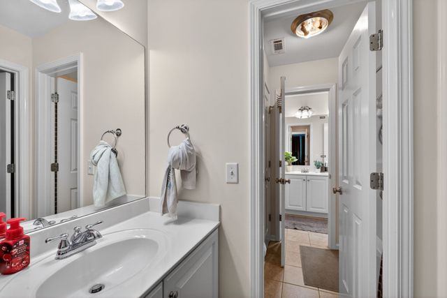 2457 Janell Trl, Murfreesboro, TN 37128