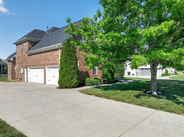 2457 Janell Trl, Murfreesboro, TN 37128