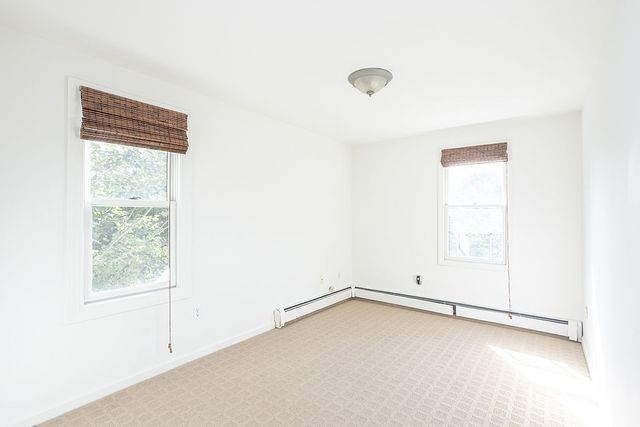 66 Center Avenue, Middletown, RI 02842
