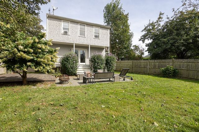 66 Center Avenue, Middletown, RI 02842
