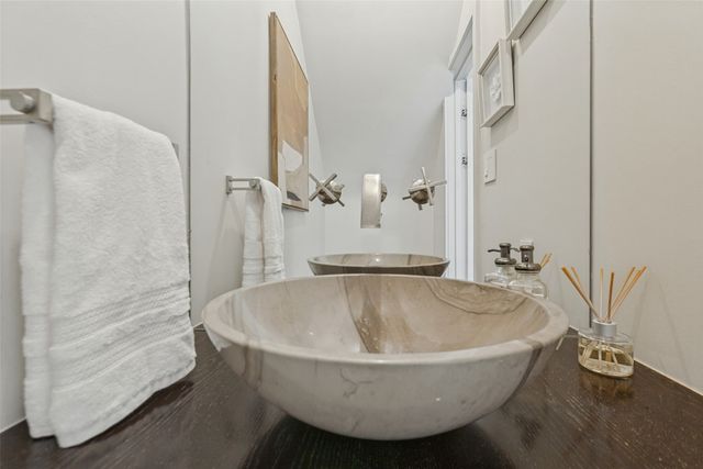 3818 N Hall Street 128, Dallas, TX 75219
