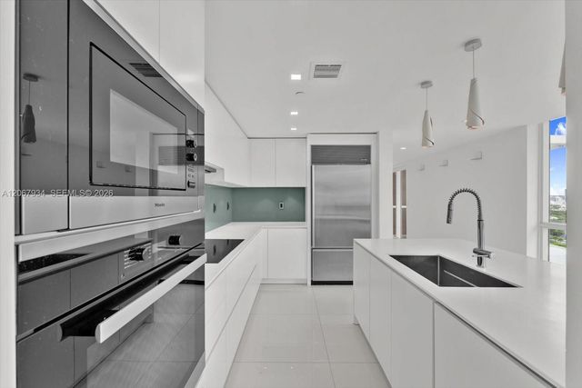 520 West Avenue 2101, Miami Beach, FL 33139