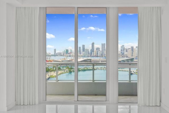 520 West Avenue 2101, Miami Beach, FL 33139