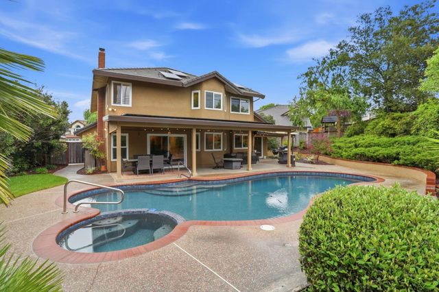 160 Zinfandel Circle, Scotts Valley, CA 95066