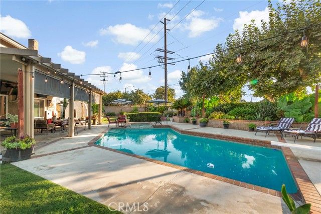 2620 S Quaker Ridge Place, Ontario, CA 91761