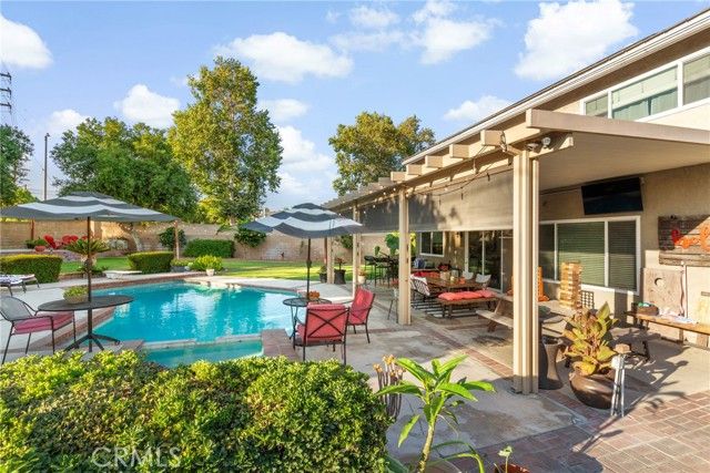 2620 S Quaker Ridge Place, Ontario, CA 91761