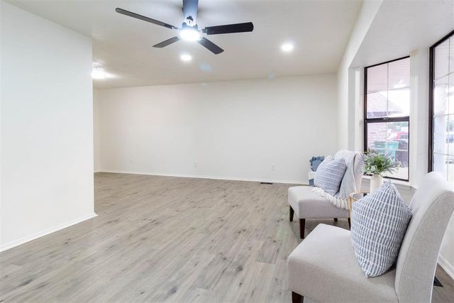 11616 Sagamore Drive, Yukon, OK 73099