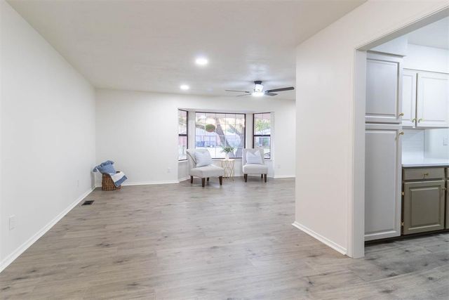 11616 Sagamore Drive, Yukon, OK 73099