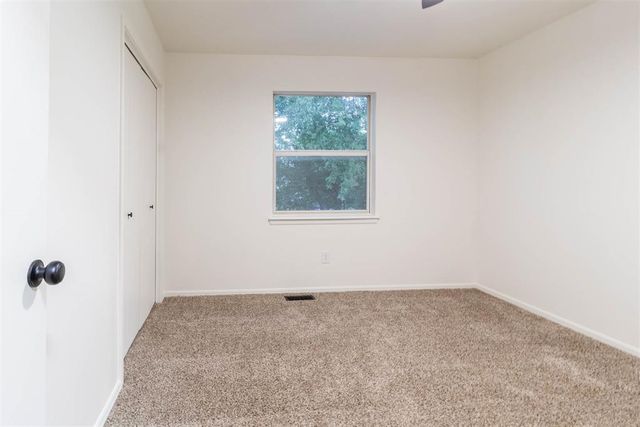 11616 Sagamore Drive, Yukon, OK 73099