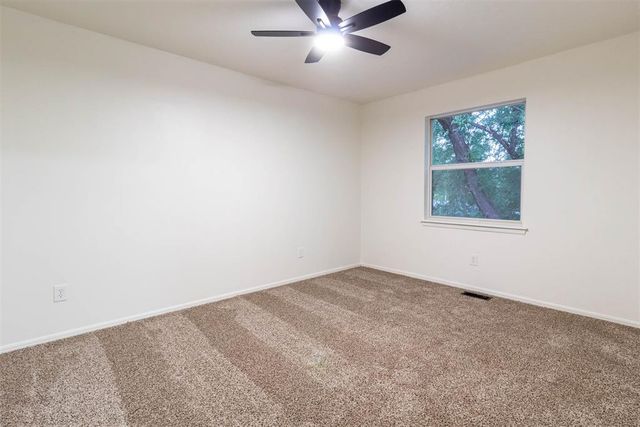 11616 Sagamore Drive, Yukon, OK 73099