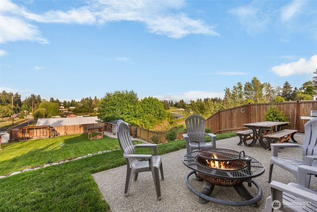 3028 64th Street E, Tacoma, WA 98443