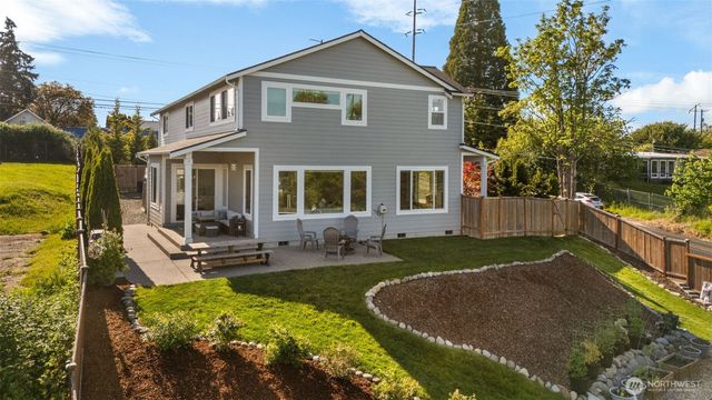3028 64th Street E, Tacoma, WA 98443