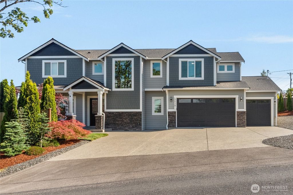 3028 64th Street E, Tacoma, WA 98443