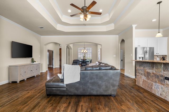1325 Bluff Springs Drive, Fort Worth, TX 76052
