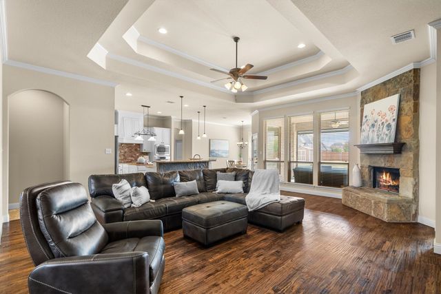 1325 Bluff Springs Drive, Fort Worth, TX 76052
