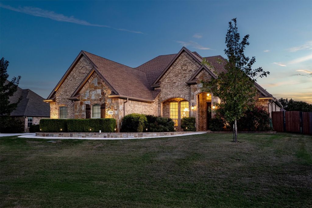 1325 Bluff Springs Drive, Fort Worth, TX 76052 — photo 2