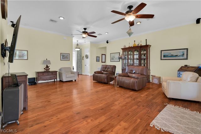 908 Pine AVE, Lehigh Acres, FL 33972