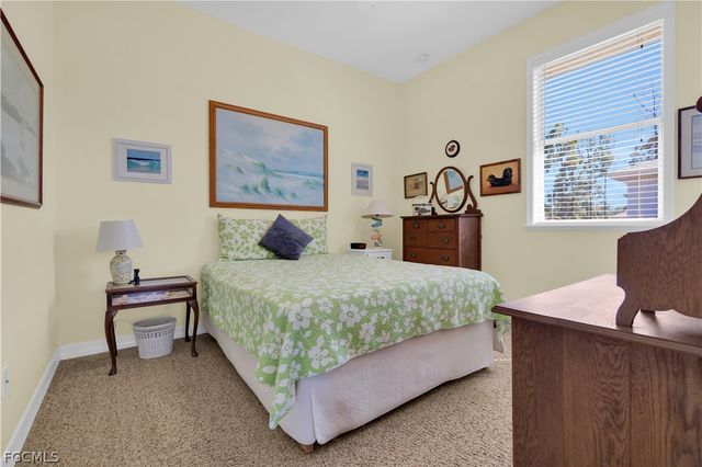 908 Pine AVE, Lehigh Acres, FL 33972