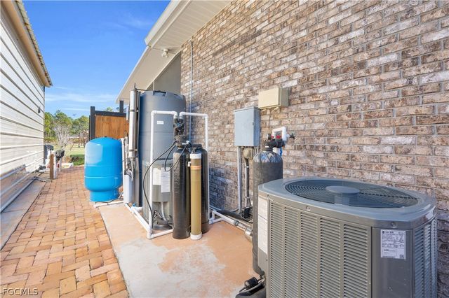 908 Pine AVE, Lehigh Acres, FL 33972