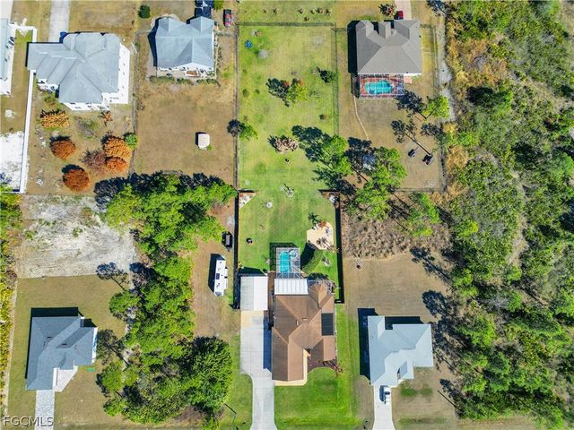 908 Pine AVE, Lehigh Acres, FL 33972