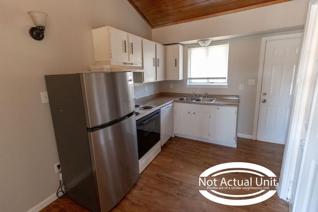 7401 N MOBERLY DR A, Columbia, MO 65202