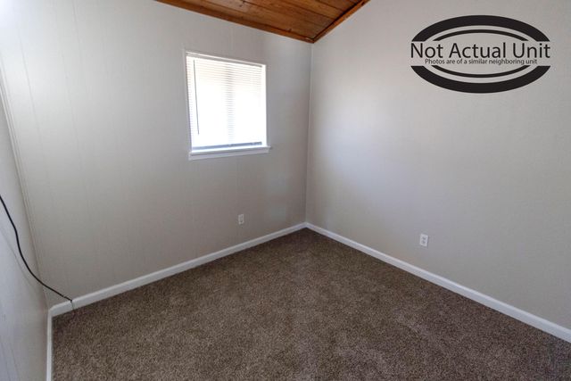 7401 N MOBERLY DR A, Columbia, MO 65202