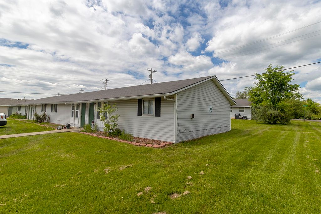 7401 N MOBERLY DR A, Columbia, MO 65202