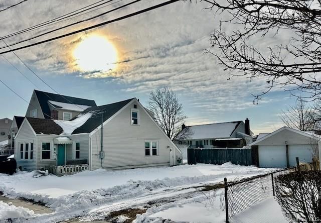 9 Hamilton Avenue, Island Park, NY 11558