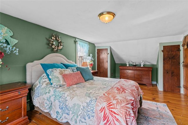 220 Plainfield Pike, Scituate, RI 02857