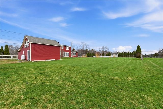 220 Plainfield Pike, Scituate, RI 02857