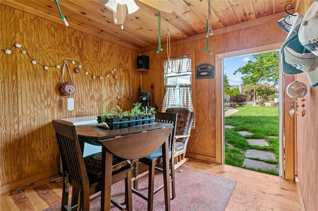 220 Plainfield Pike, Scituate, RI 02857