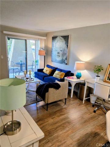 575 N Villa Court 103, Palm Springs, CA 92262